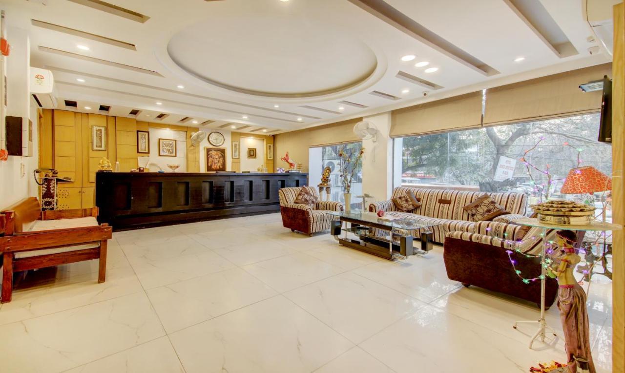 Fabhotel The Kings Plaza Hotel