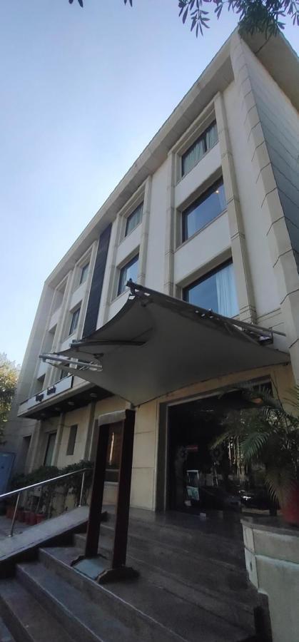 Ikhaya The Highline Hotel Delhi (National Capital Territory of India)