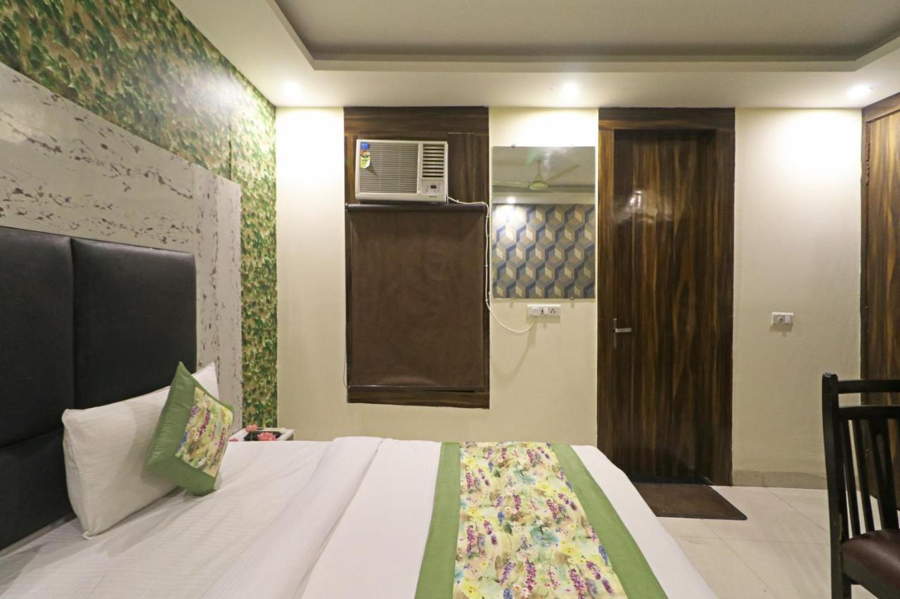 Hotel Smart Signature - Delhi Airport