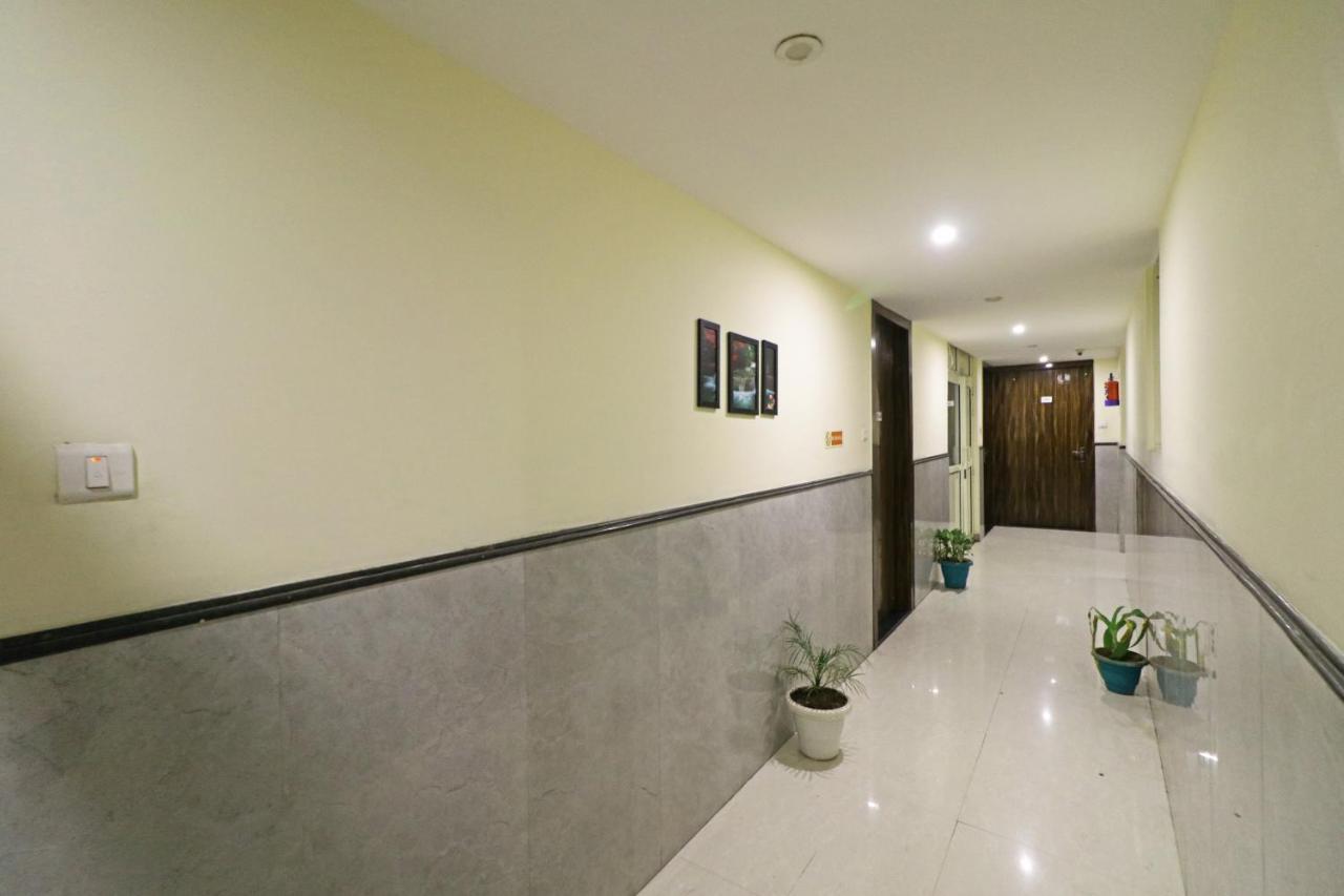 Hotel Smart Signature - Delhi Airport Hotel