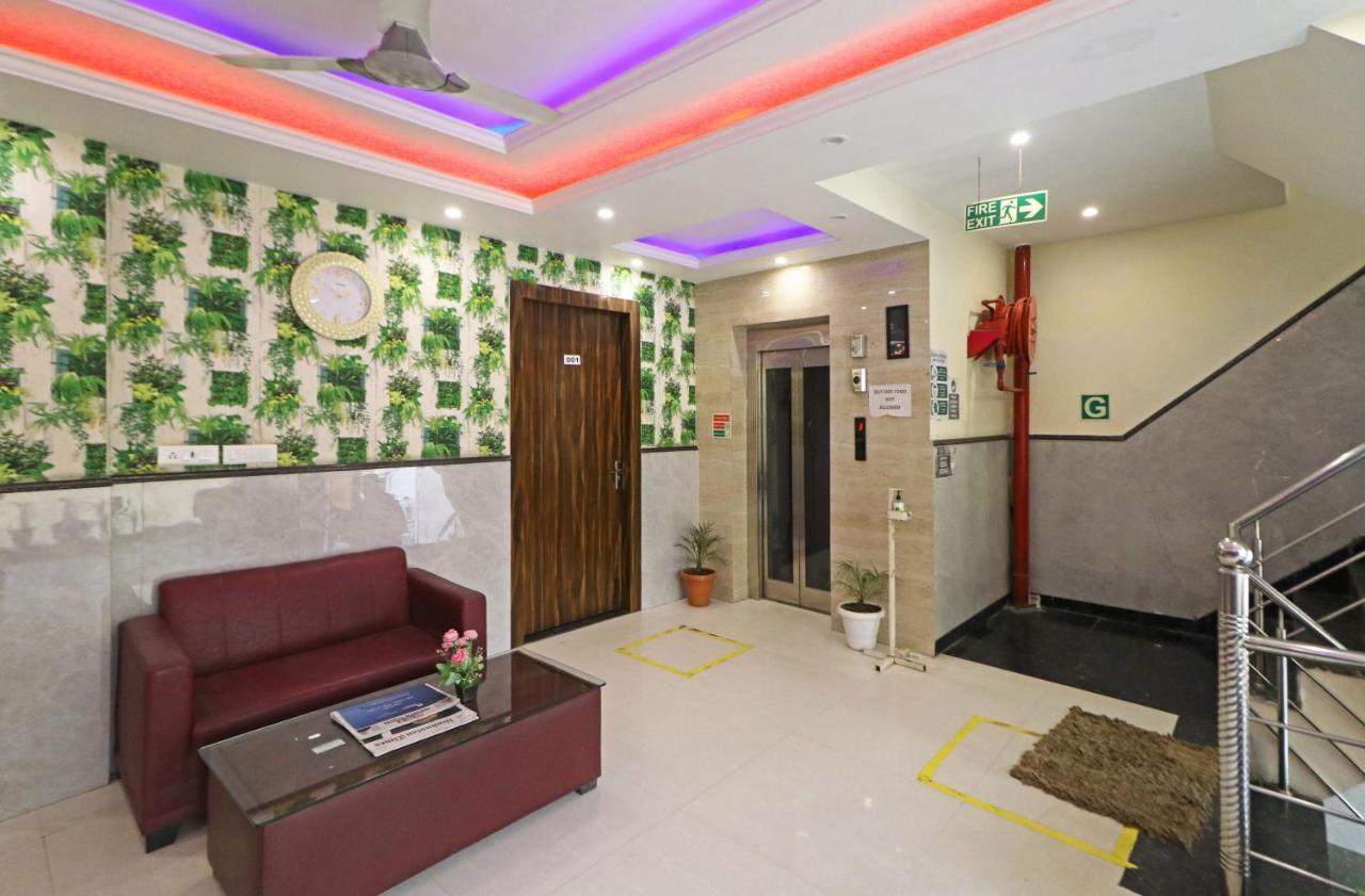 Hotel Smart Signature - Delhi Airport