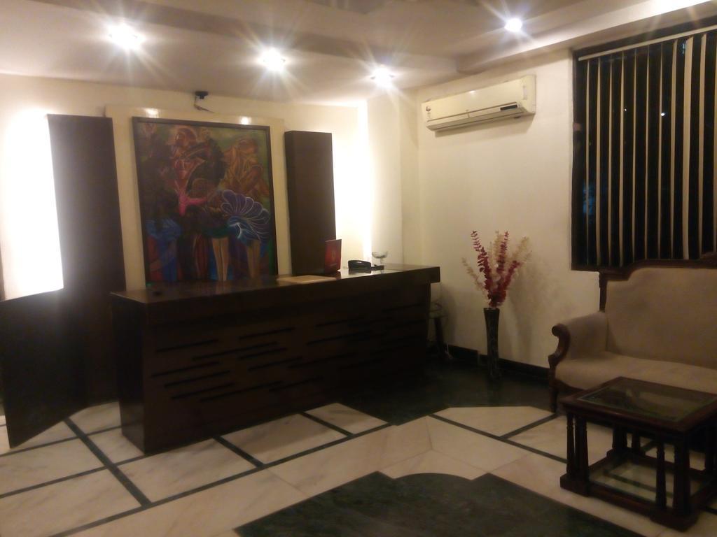Surya Palace Hotel