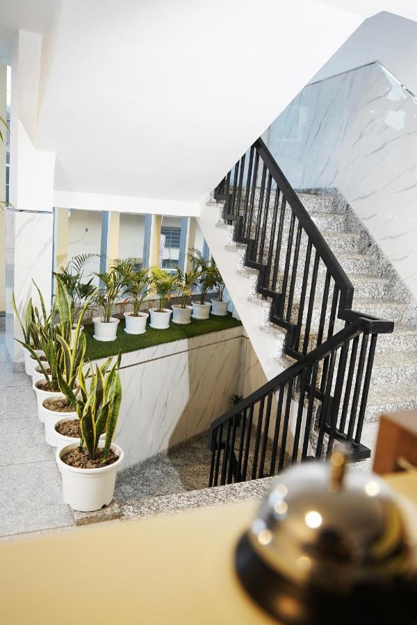 Gallivanto Hotel 3*