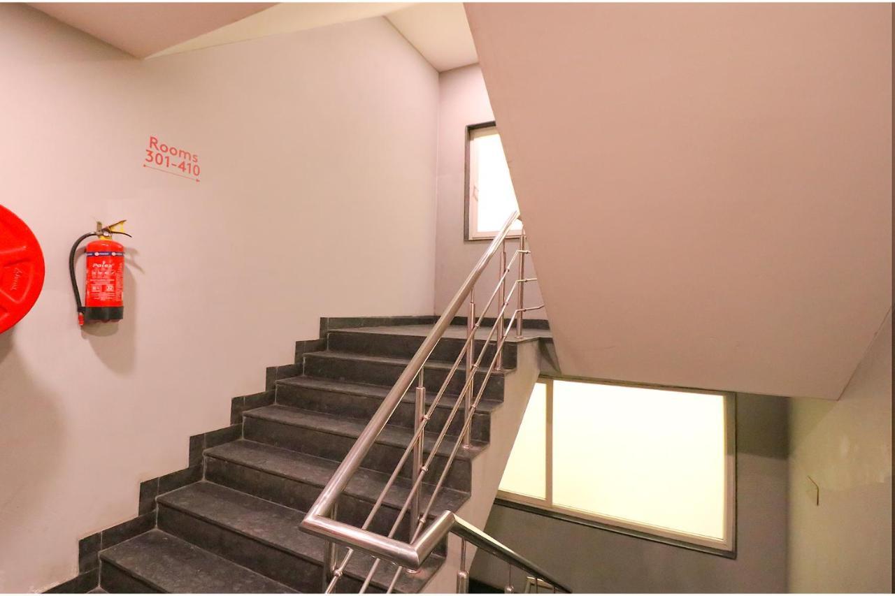 Hotel Fabexpress La Serene Gagan Vihar New Delhi