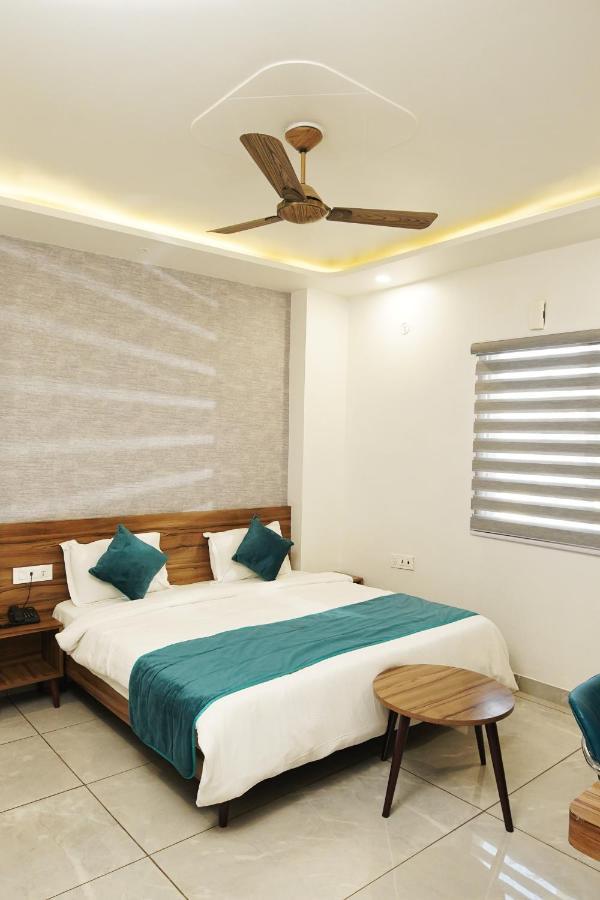 Gallivanto Hotel