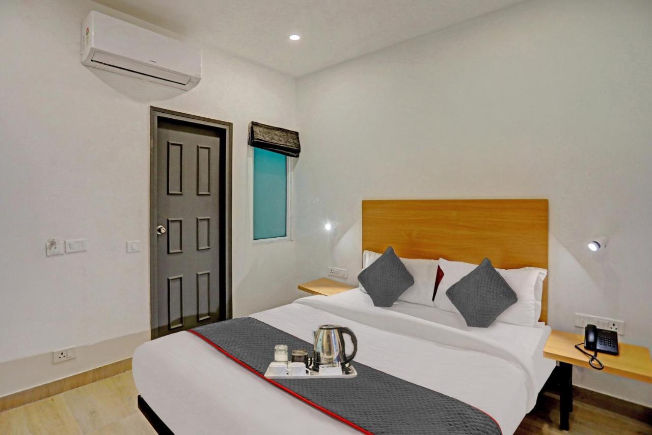 Oyo Townhouse 409 Brostay Meera Bagh Hotel