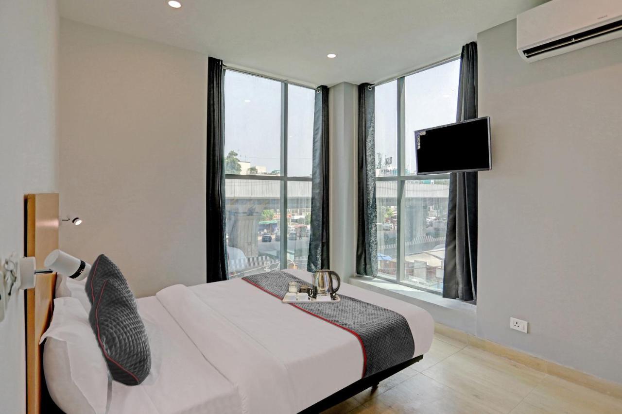 Oyo Townhouse 409 Brostay Meera Bagh 4* New Delhi