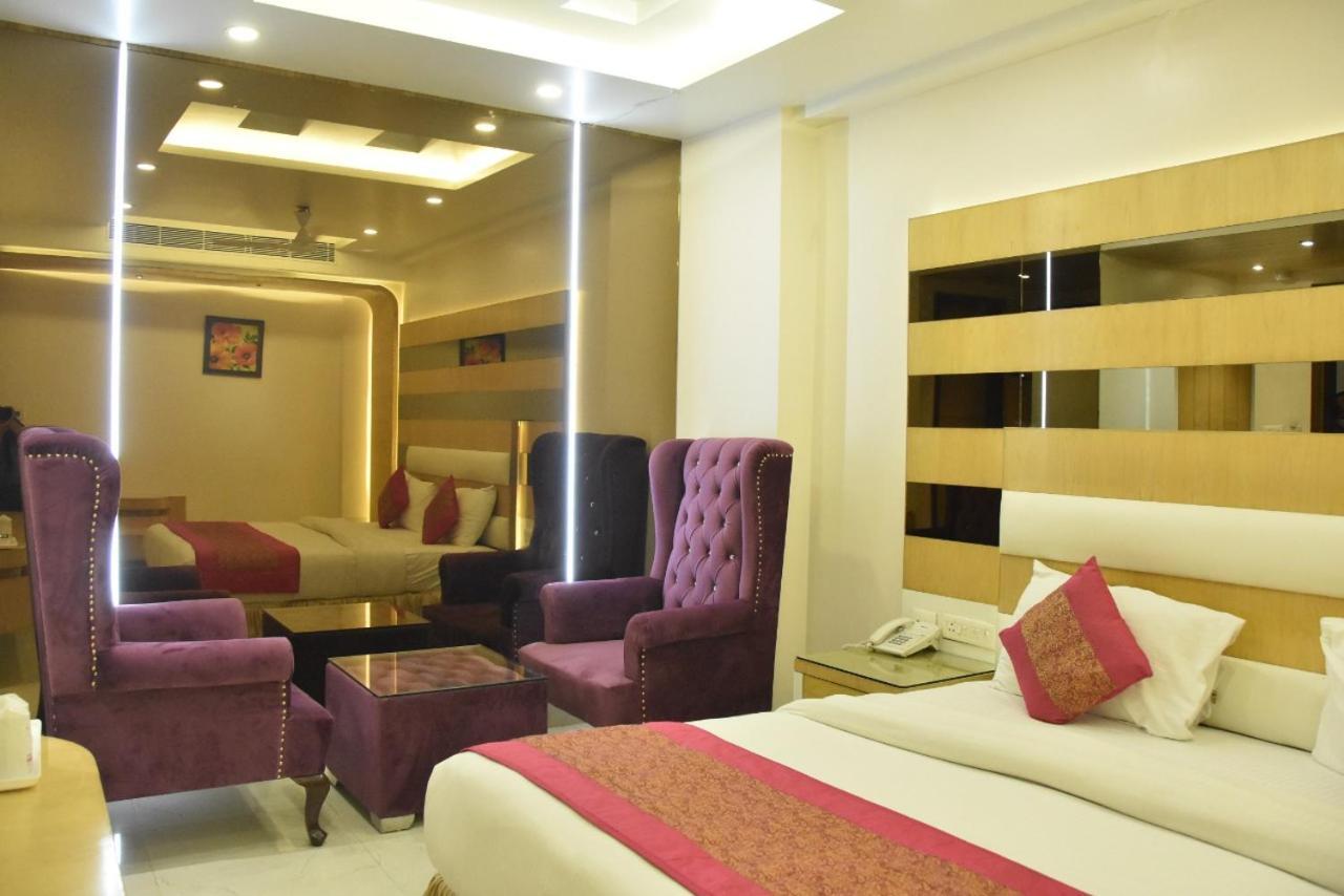 Aman Continental - 2mins From Railway Station And 5 Mins From Metro Hotel