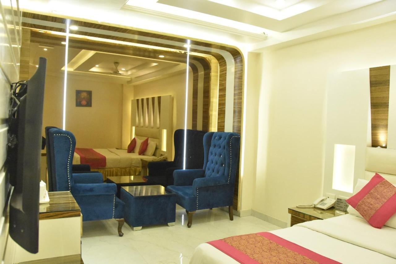 Hotel Aman Continental - 2mins From Railway Station And 5 Mins From Metro New Delhi