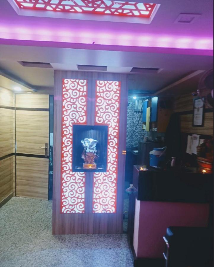 Oyo 86669 Arnav Residency New Delhi