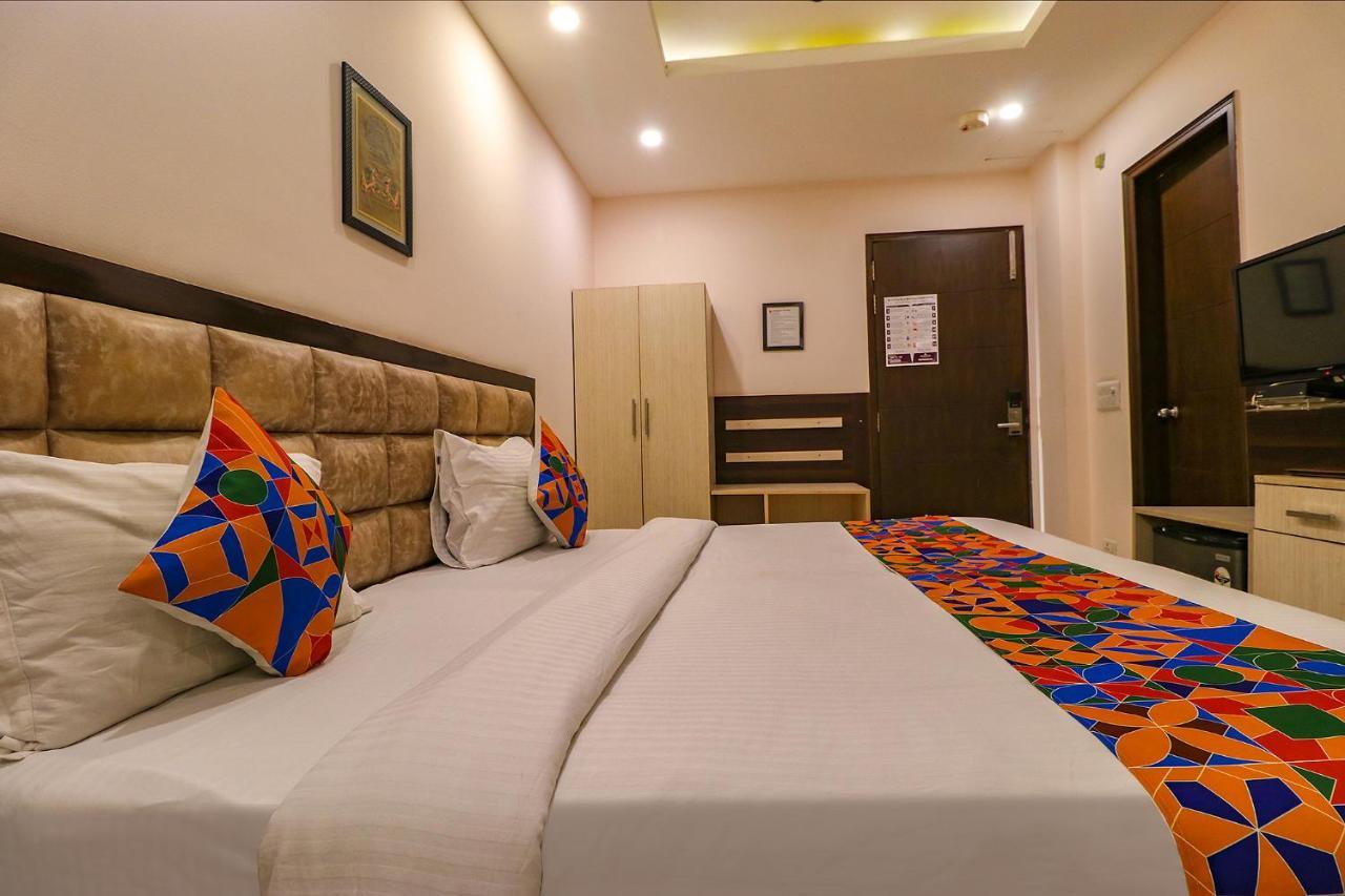 Fabhotel Nirvana Hotel 3*