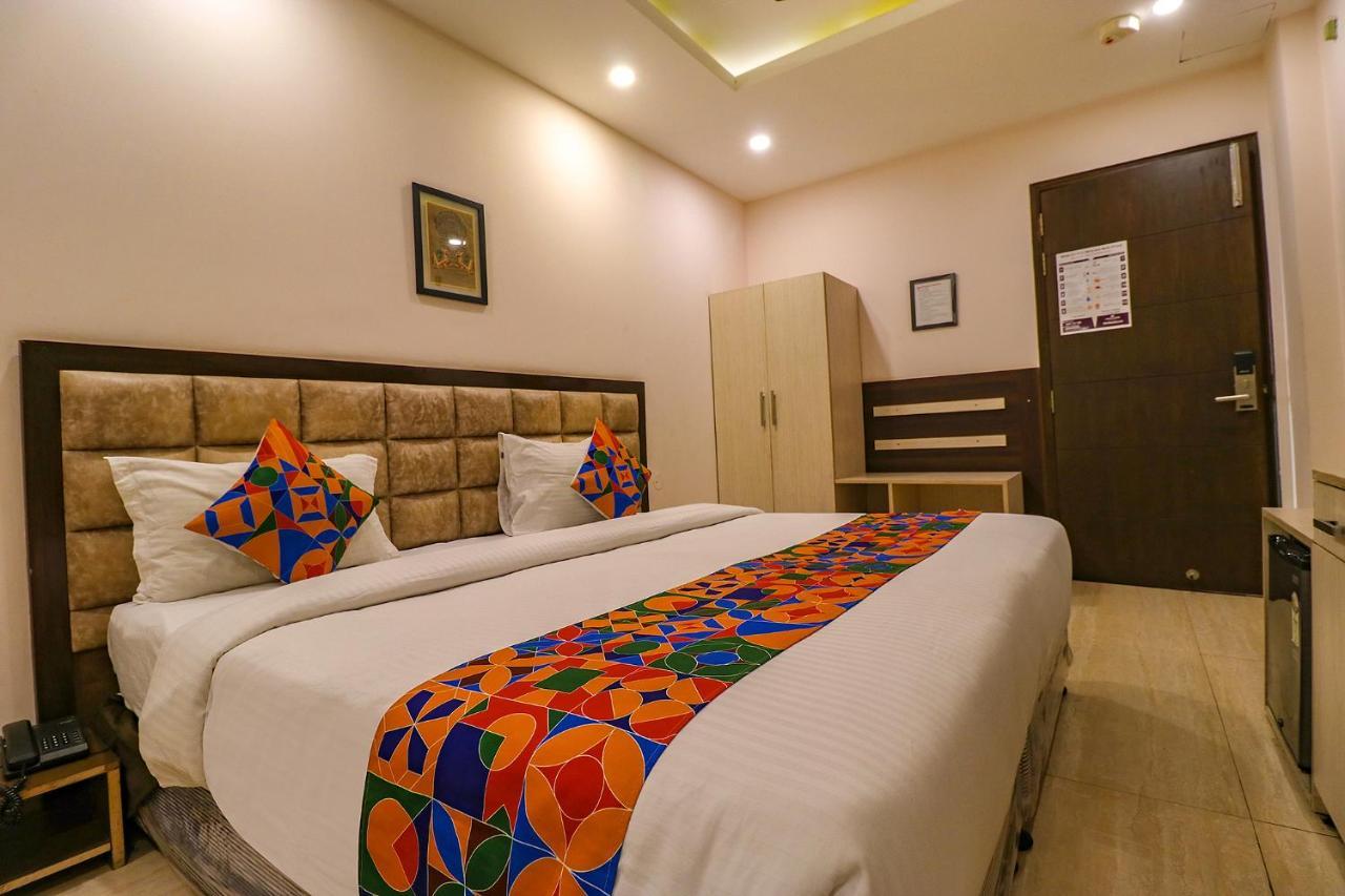 Fabhotel Nirvana 3*