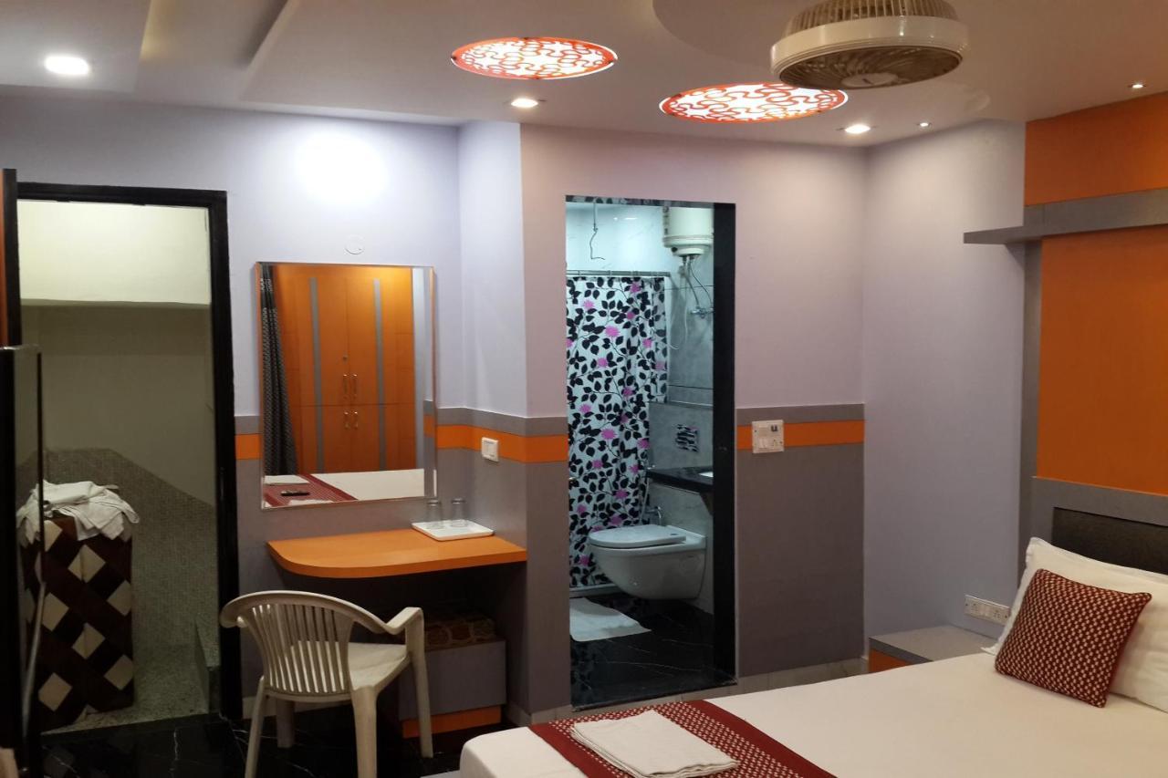 Oyo 86669 Arnav Residency 3*