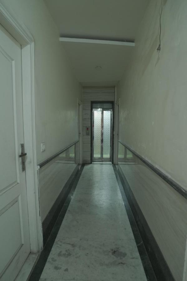 Hotel Leo Continental New Delhi