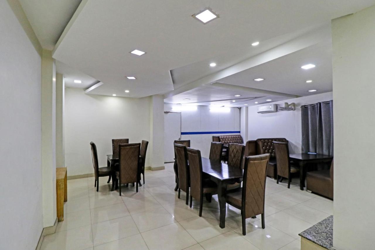 Oyo Townhouse 901 Prime Enclave Near Ambience Mall * New Delhi