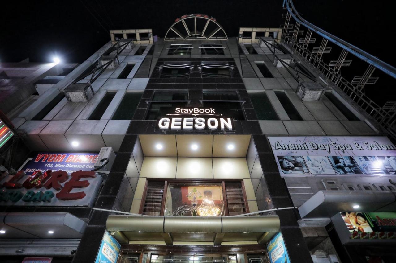 Hotel Staybook Geeson- Railway Station 3*