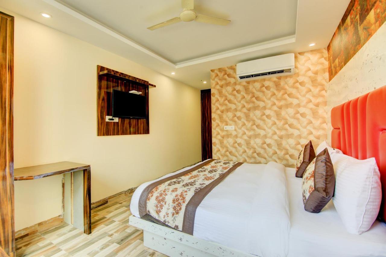 Hotel Smart Signature - Delhi Airport Hotel