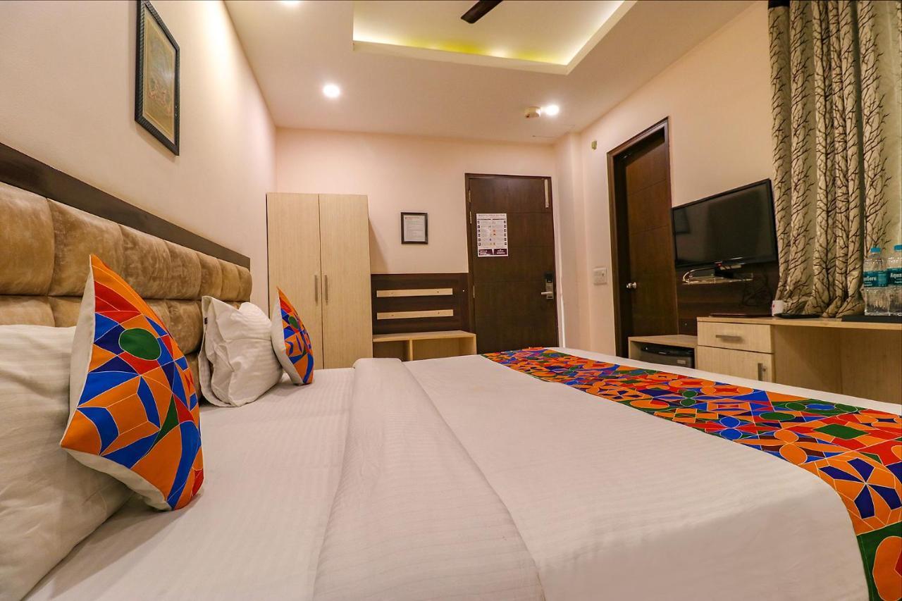 Fabhotel Nirvana