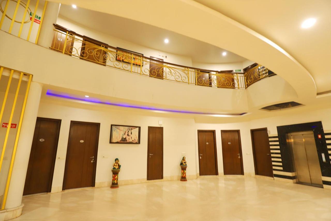 Shanti 3*