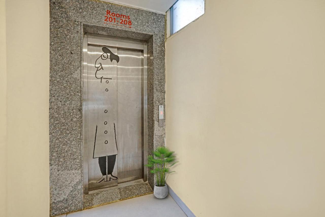 Oyo Townhouse 587 Sector 19 Kālkāji Devi