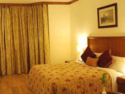Samrat, Hotel 4*