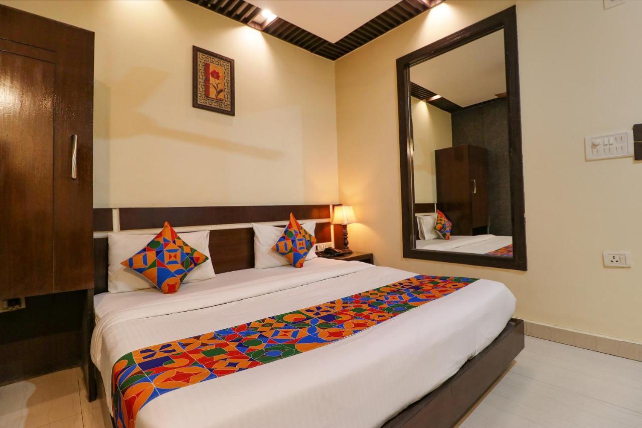 Staybook Aira Railway Station Paharganj 4* Nova Deli