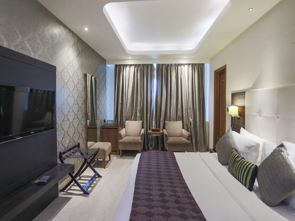 Hotel The Grand Orion - Greater Kailash