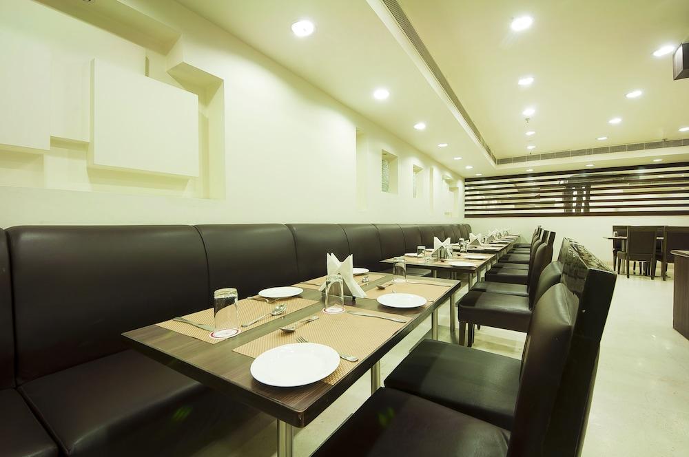 Oyo Townhouse 537 Regent Intercontinental