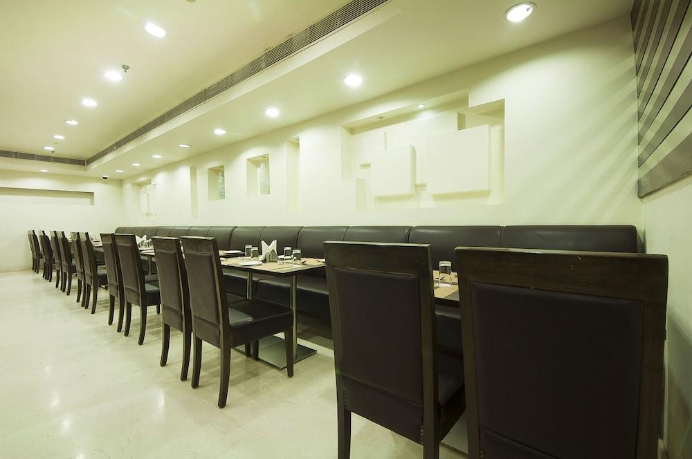 Hotel Oyo Townhouse 537 Regent Intercontinental Delhi (National Capital Territory of India)