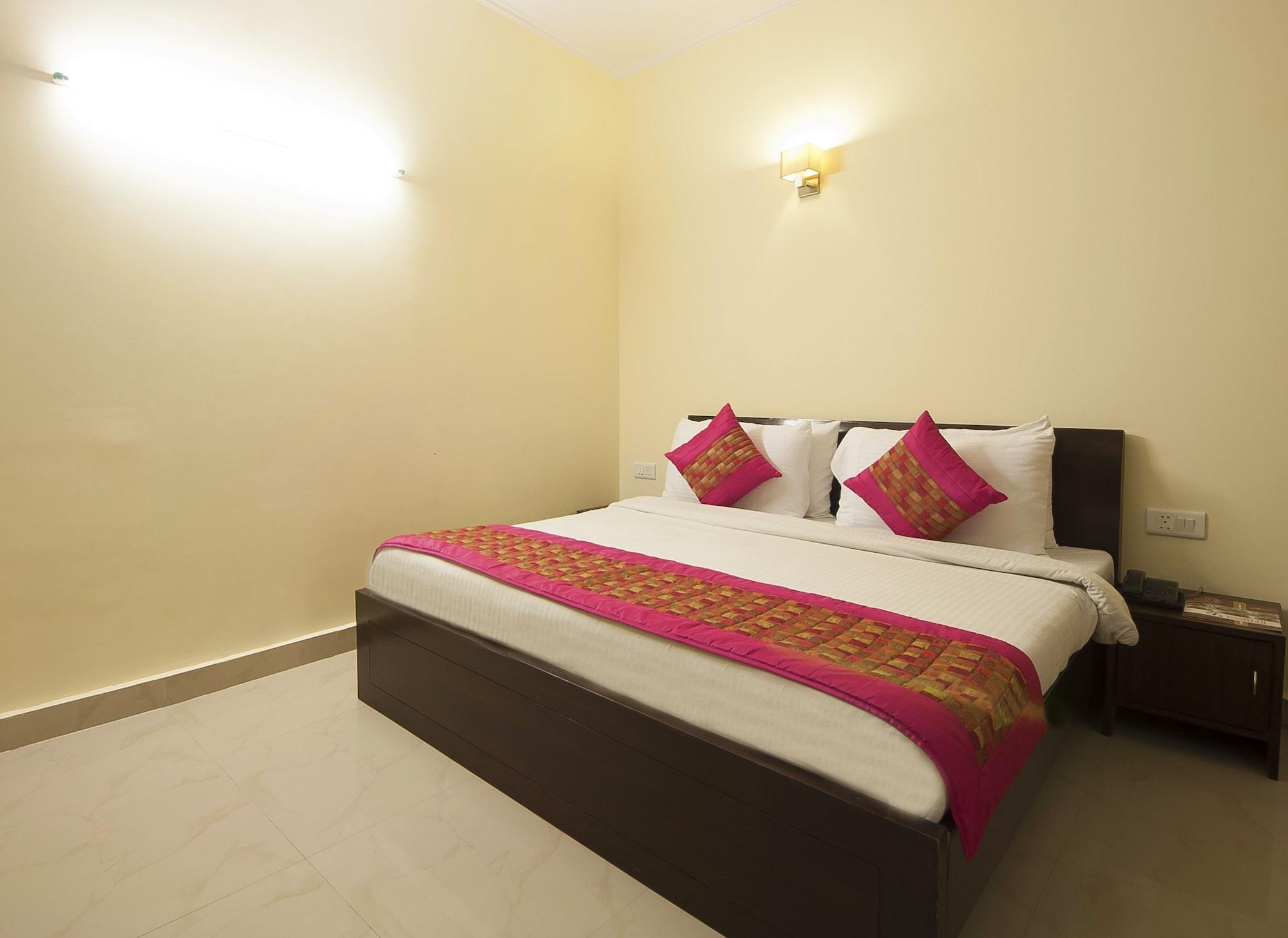 Fabhotel Darbar Hotel
