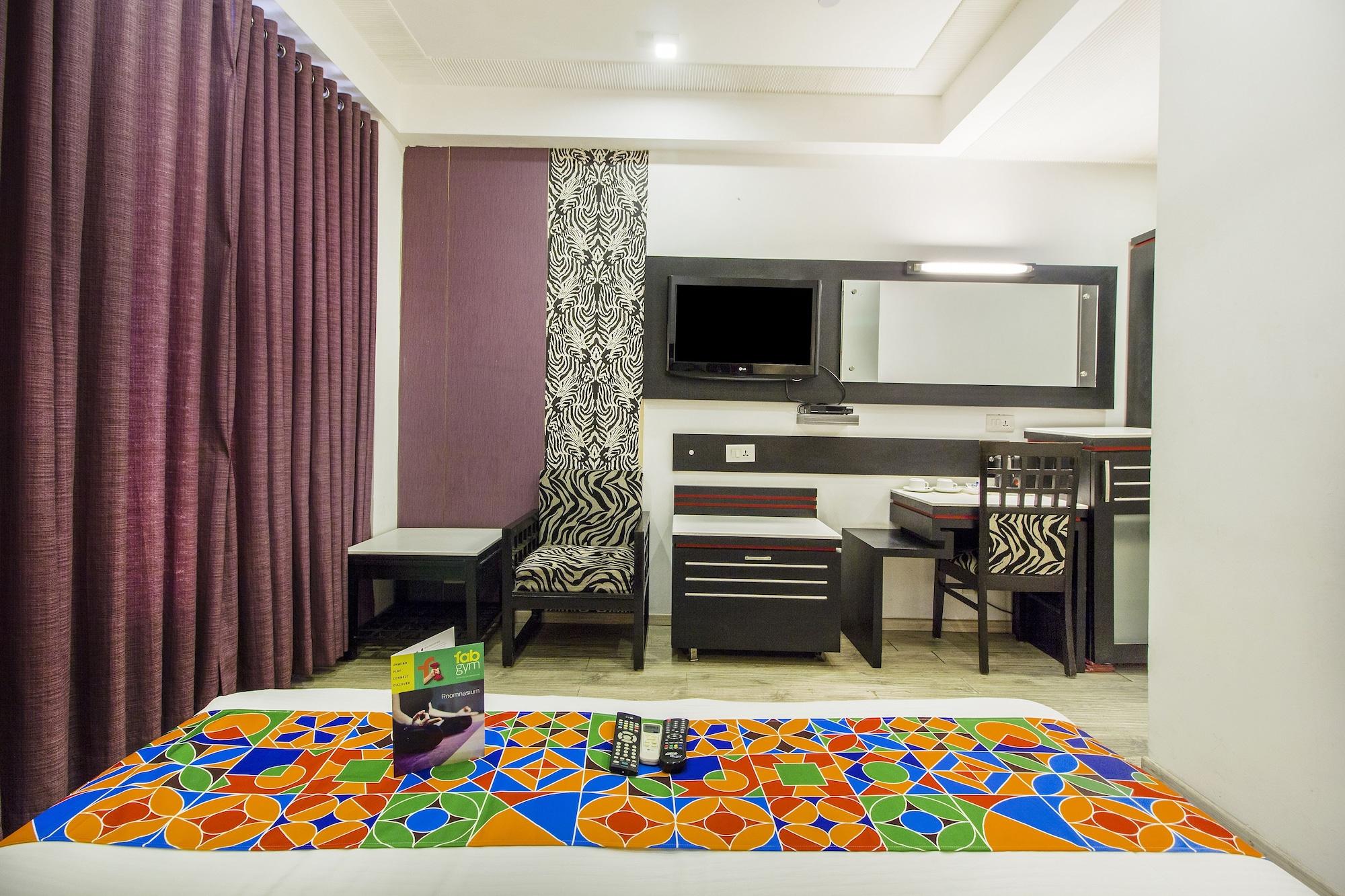 Hotel Suncourt Corporate New Delhi