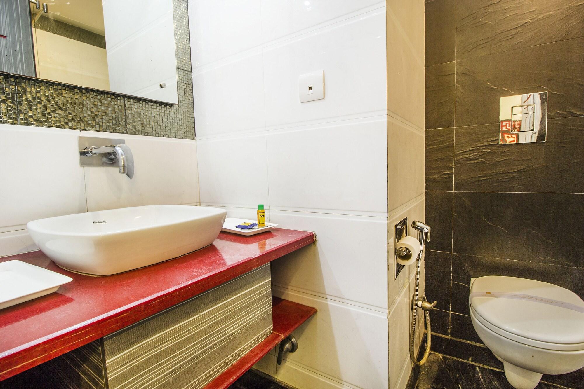 Suncourt Corporate Hotel 3*