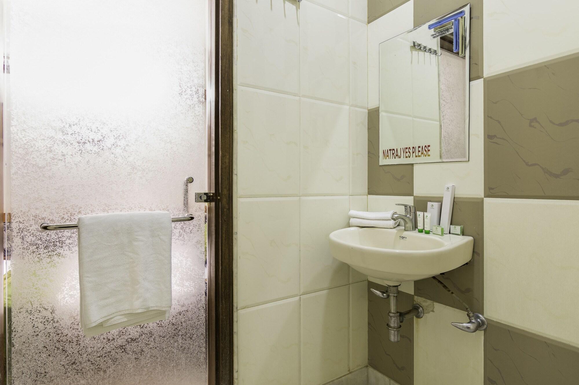 Hotel The Natraj Yes Please -new Delhi Nova Deli