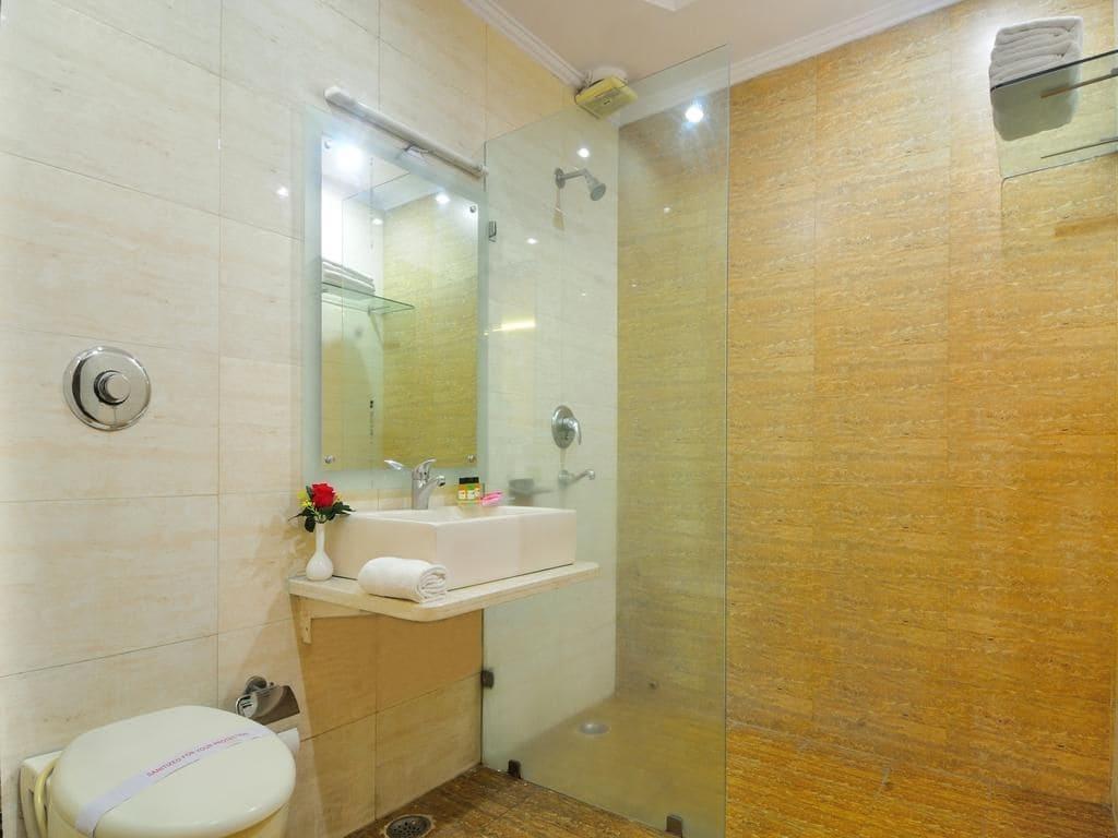 Hotel Sky Rich International - 05 Mins From Karol Bagh Metro Station