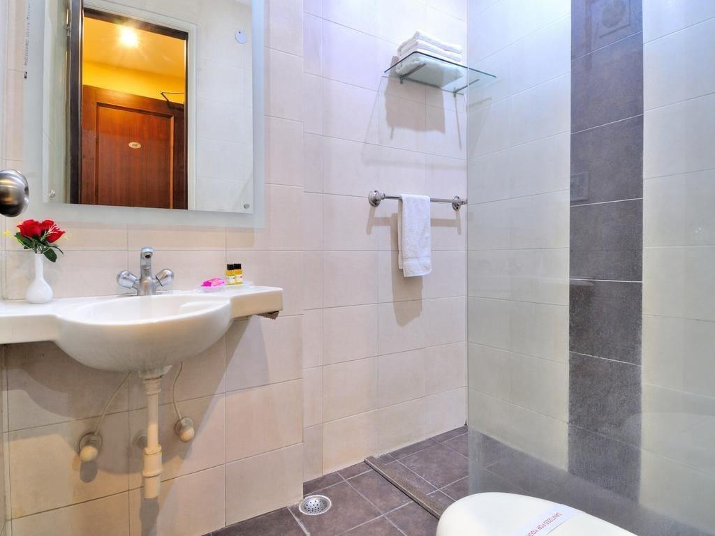 Sky Rich International - 05 Mins From Karol Bagh Metro Station Hotel Delhi (National Capital Territory of India)