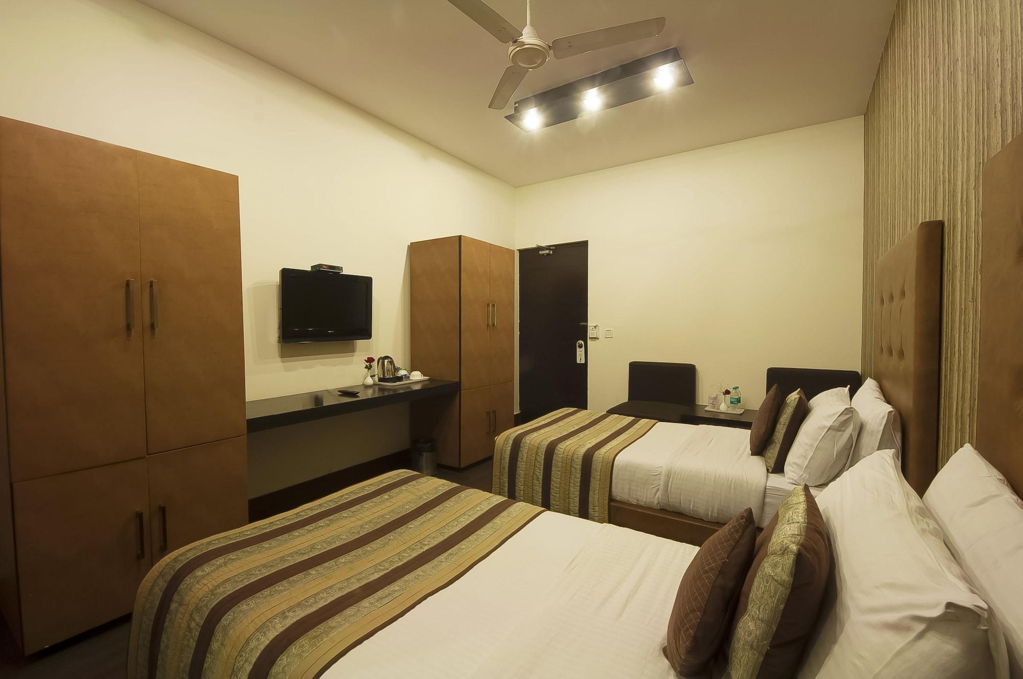 Hotel Good Palace 3*