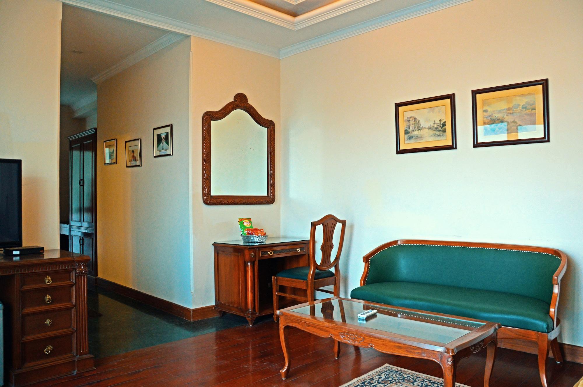 Ajanta Hotel 3*