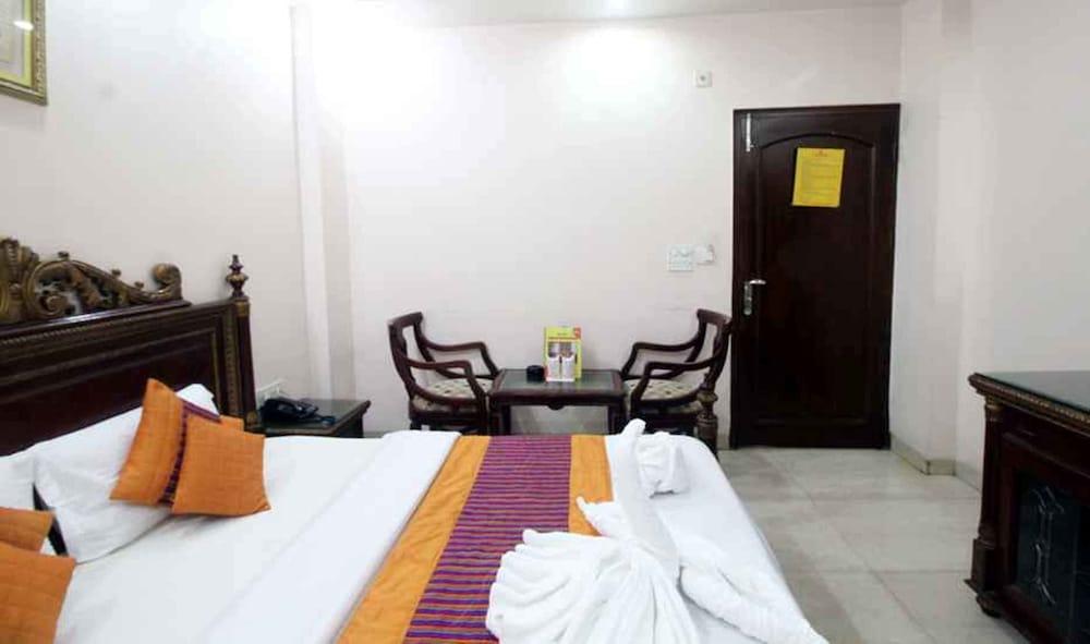 Hotel Legend - Walk-in From Railway Station New Delhi