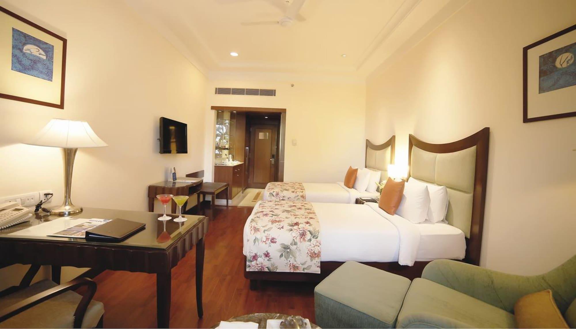 Muse Sarovar Portico Nehru Place
