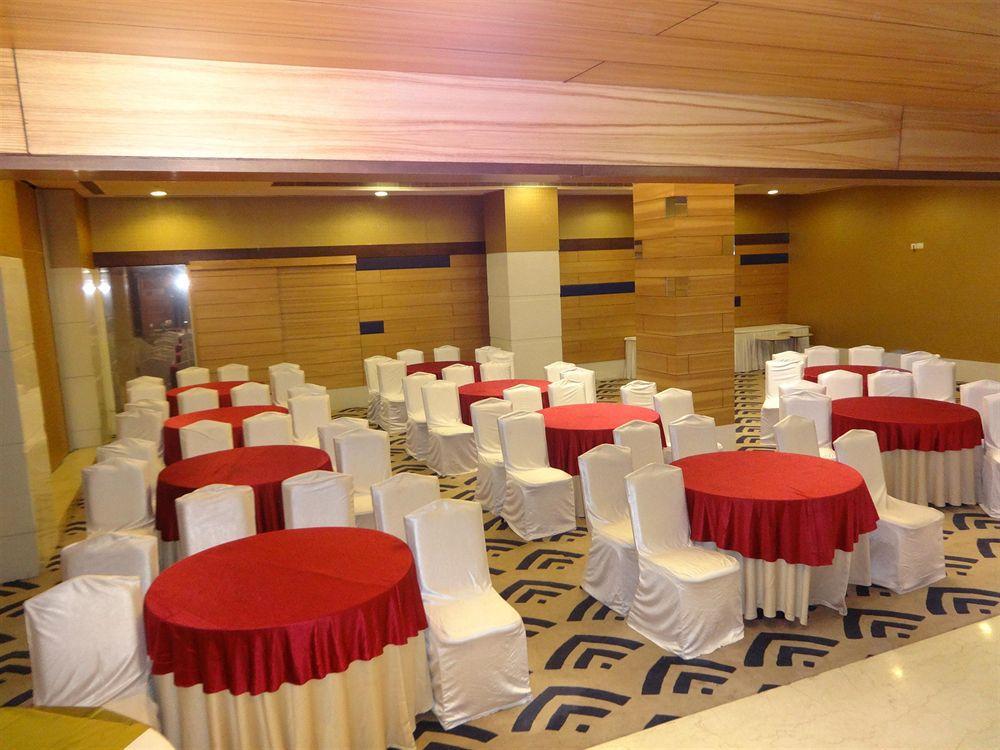 Tulip West Delhi 3*