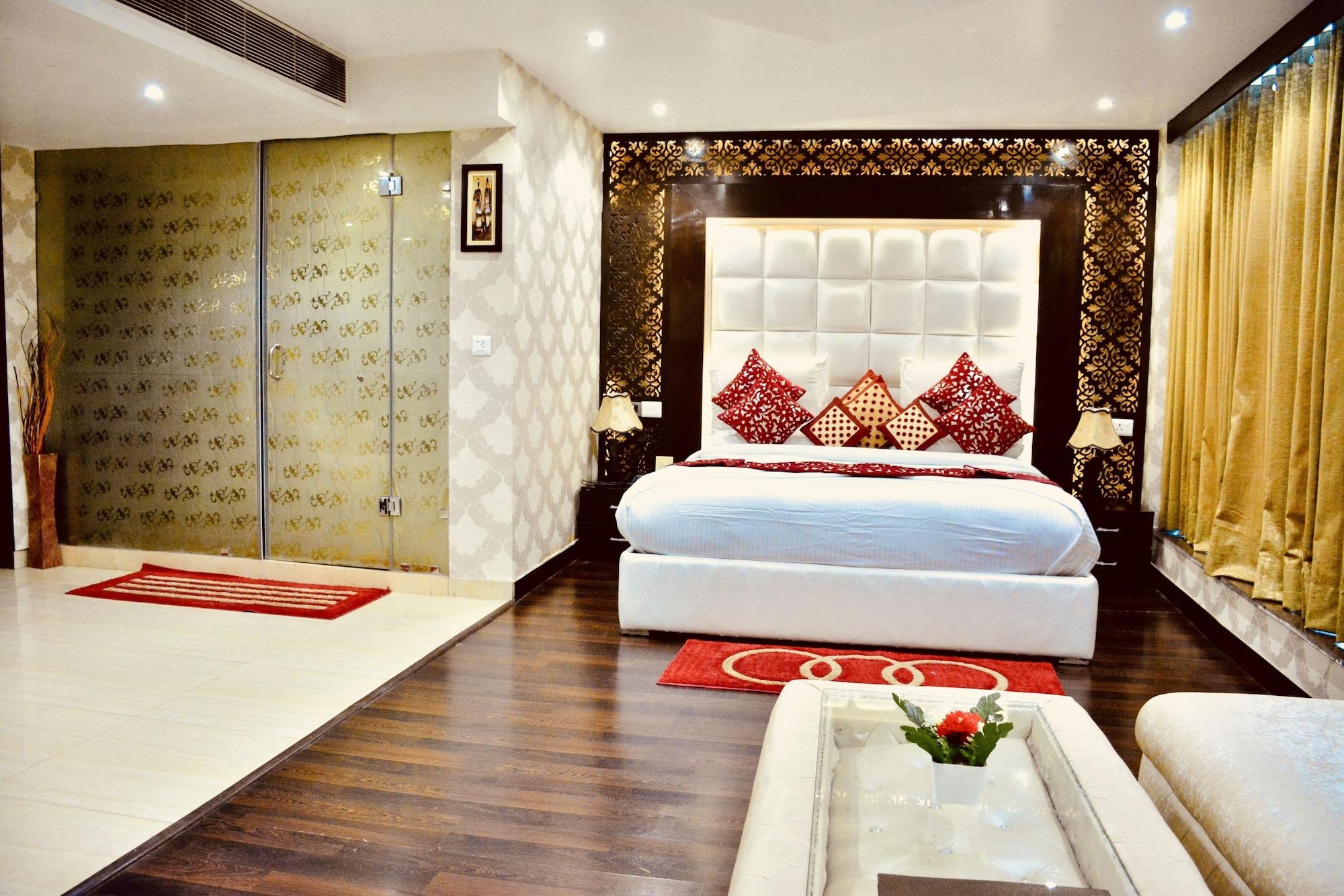 Hotel Signature Grand New Delhi