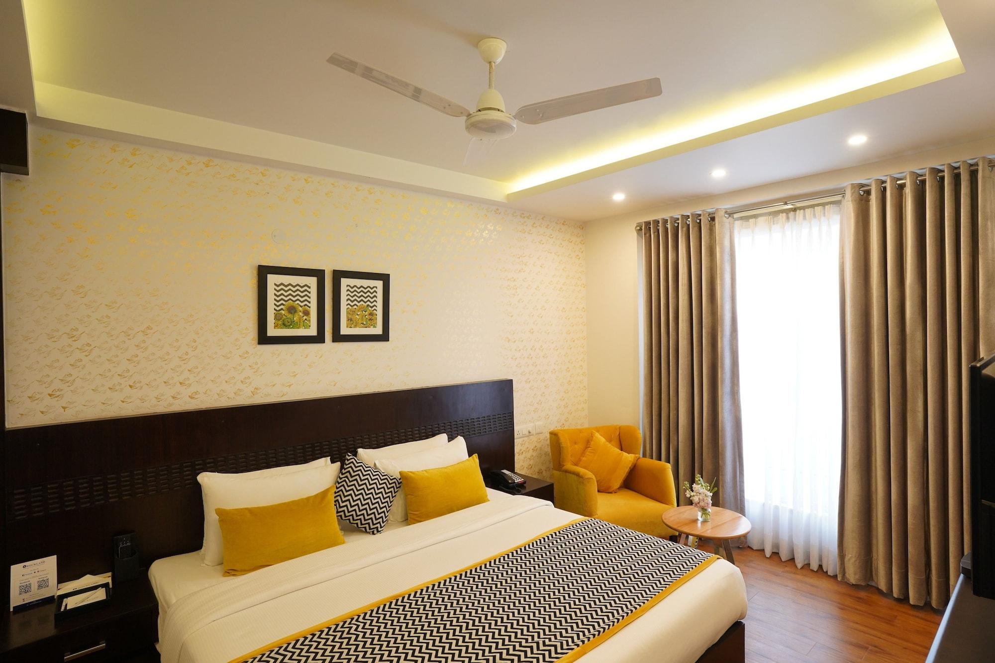 Hotel Rockland Hotel, C.r Park New Delhi