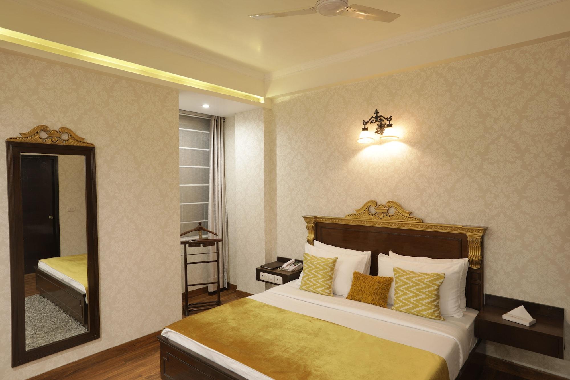 Rockland Hotel, C.r Park New Delhi