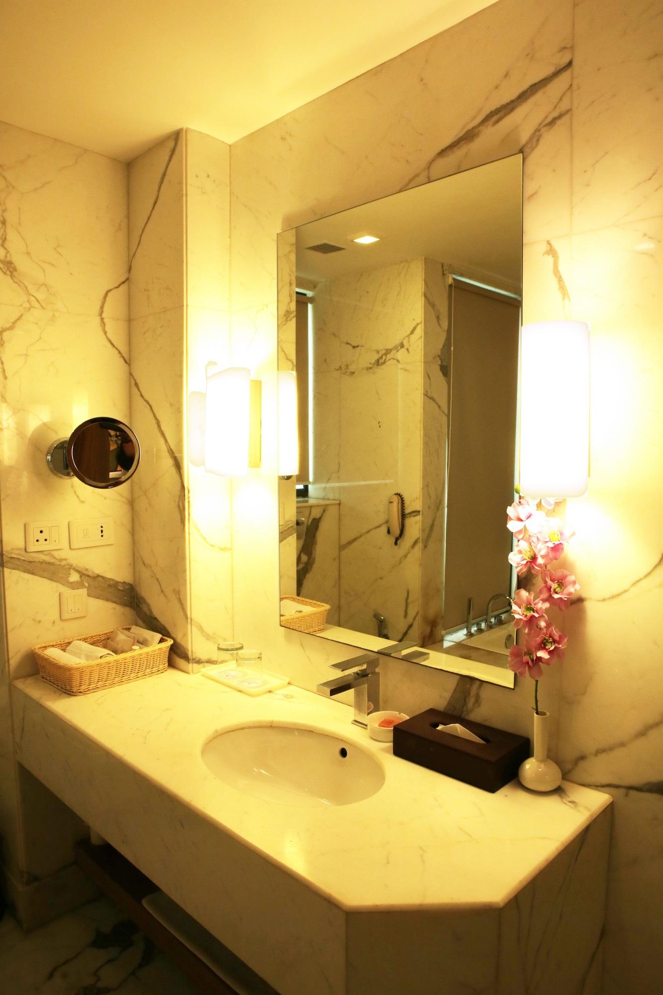 The Ocean Pearl Gardenia Hotel