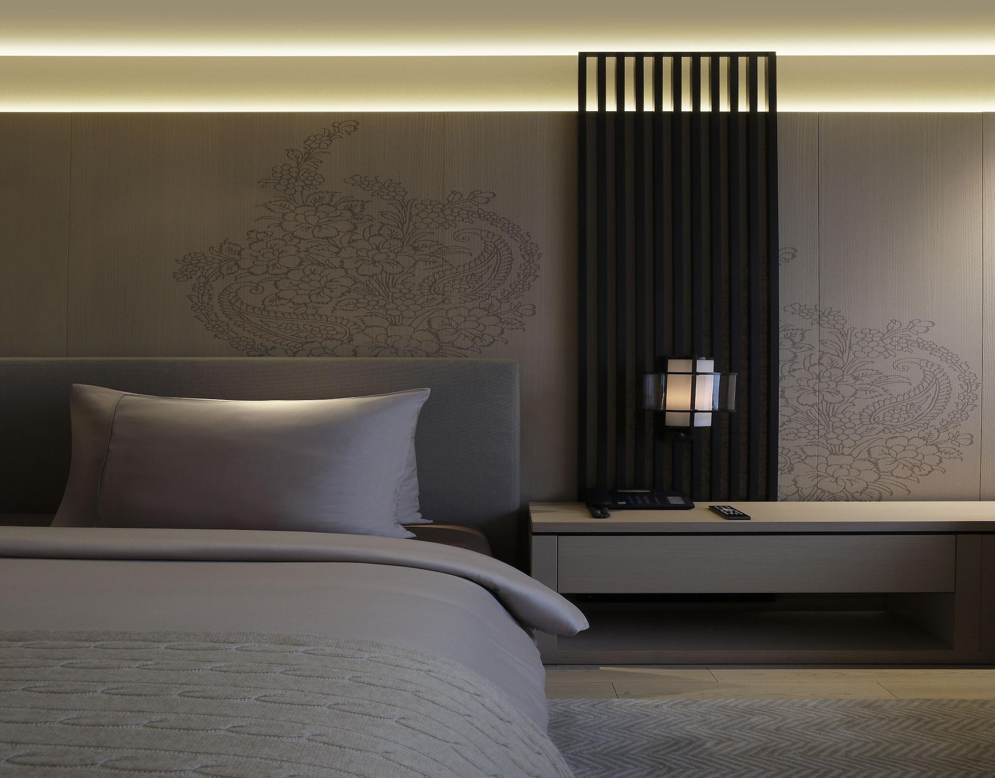 Roseate House 5*