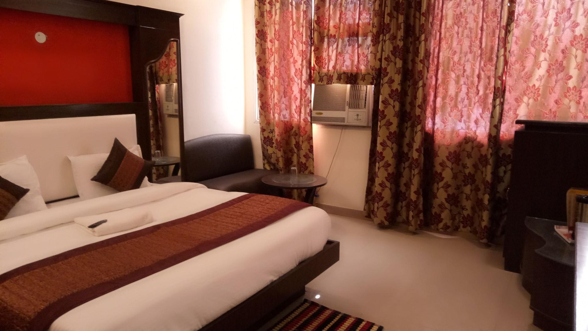 Oyo Flagship Kumar Palace Hotel