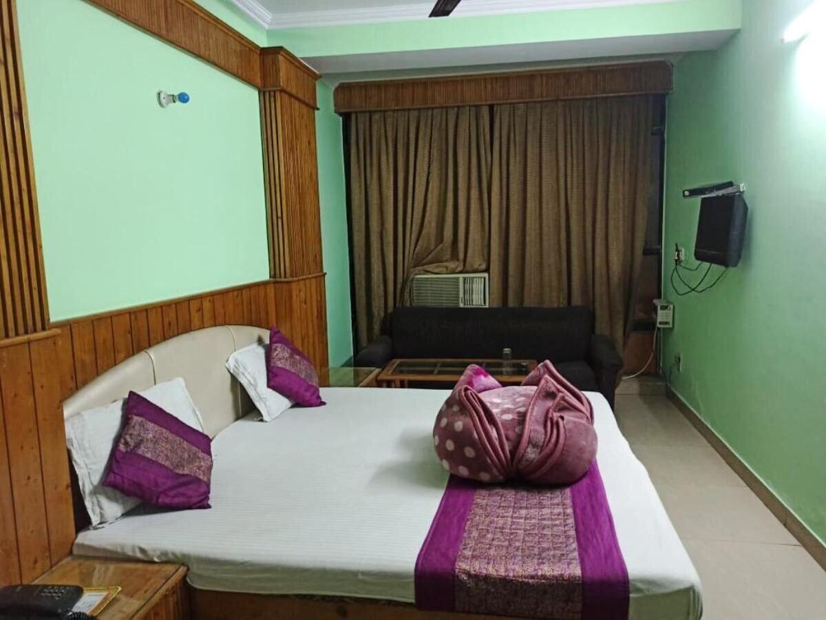 Regency Hotel 2*