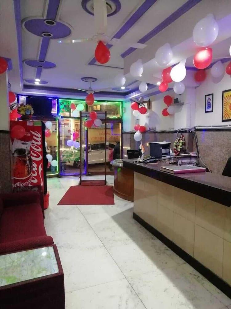 Regency Hotel 2*