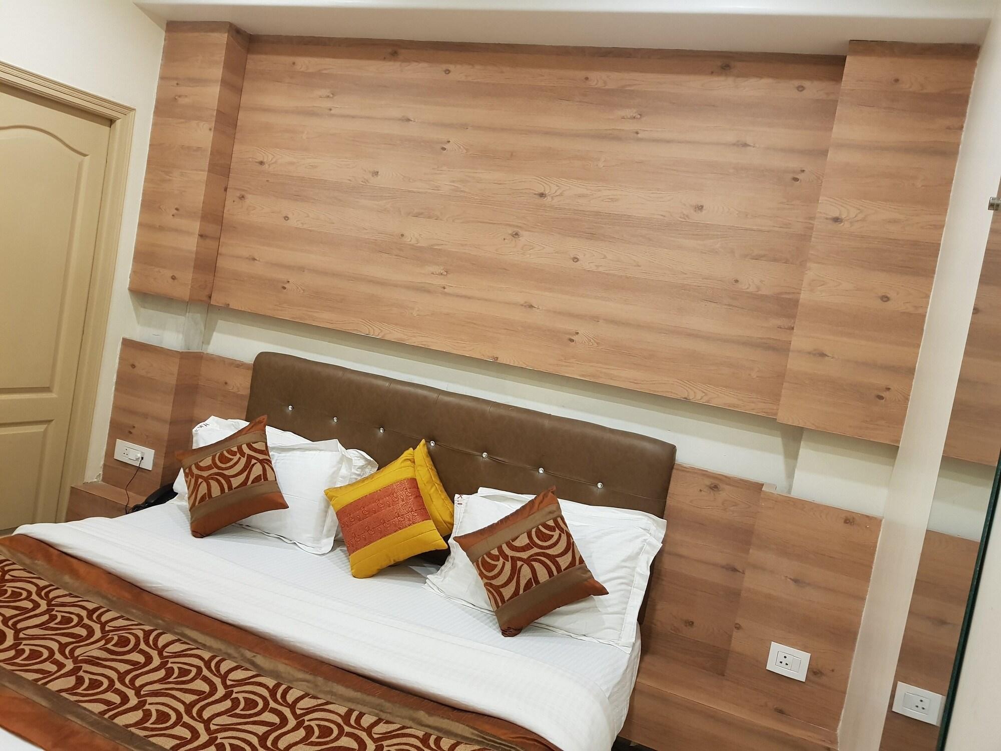 Hotel Klick International New Delhi