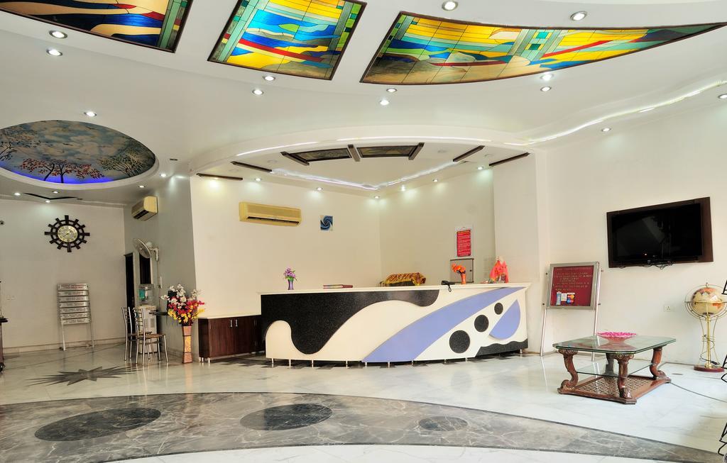 Legend - Walk-in From Railway Station New Delhi
